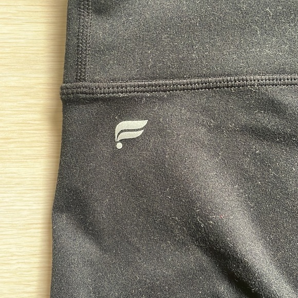 Fabletics Define power hold leggings- black- like- new - Picture 3 of 4